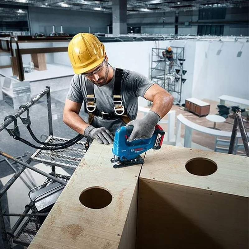 Bosch GST 183-LI Gergaji Listr - Woodworking Jig ulasan dan harga